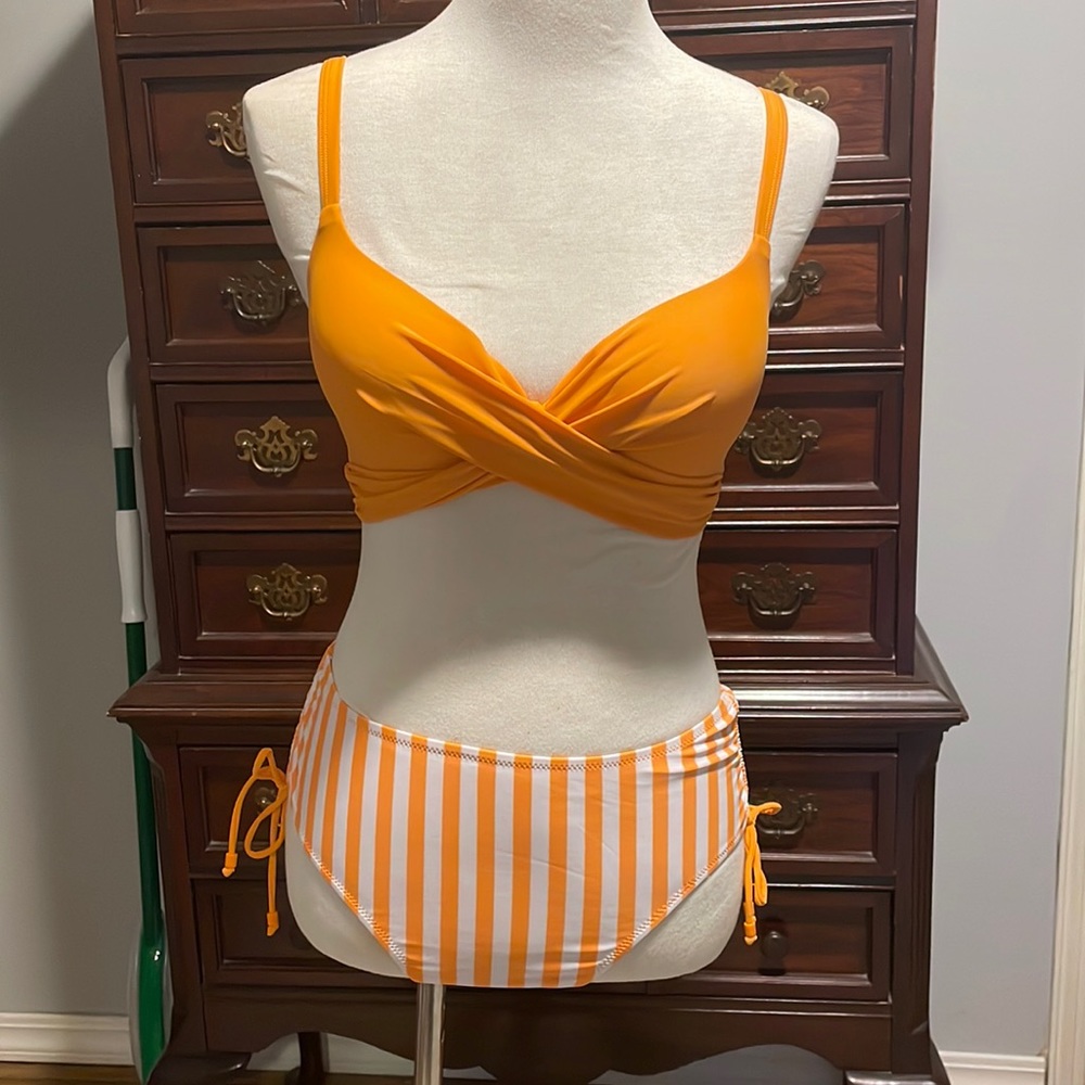 NWT Cupshe two piece bikini size M